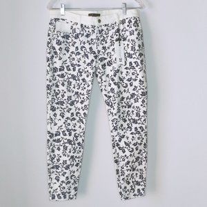 Forever21 Blue & White Floral Print Crop - Size 28